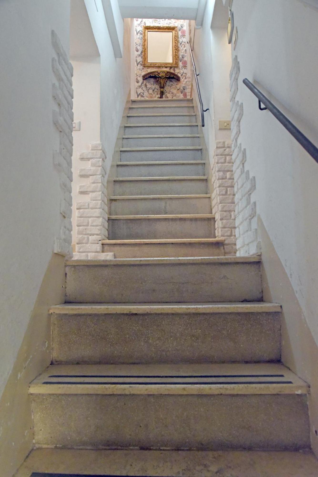 B&B Ventisei Scalini A Trastevere Rzym Zewnętrze zdjęcie